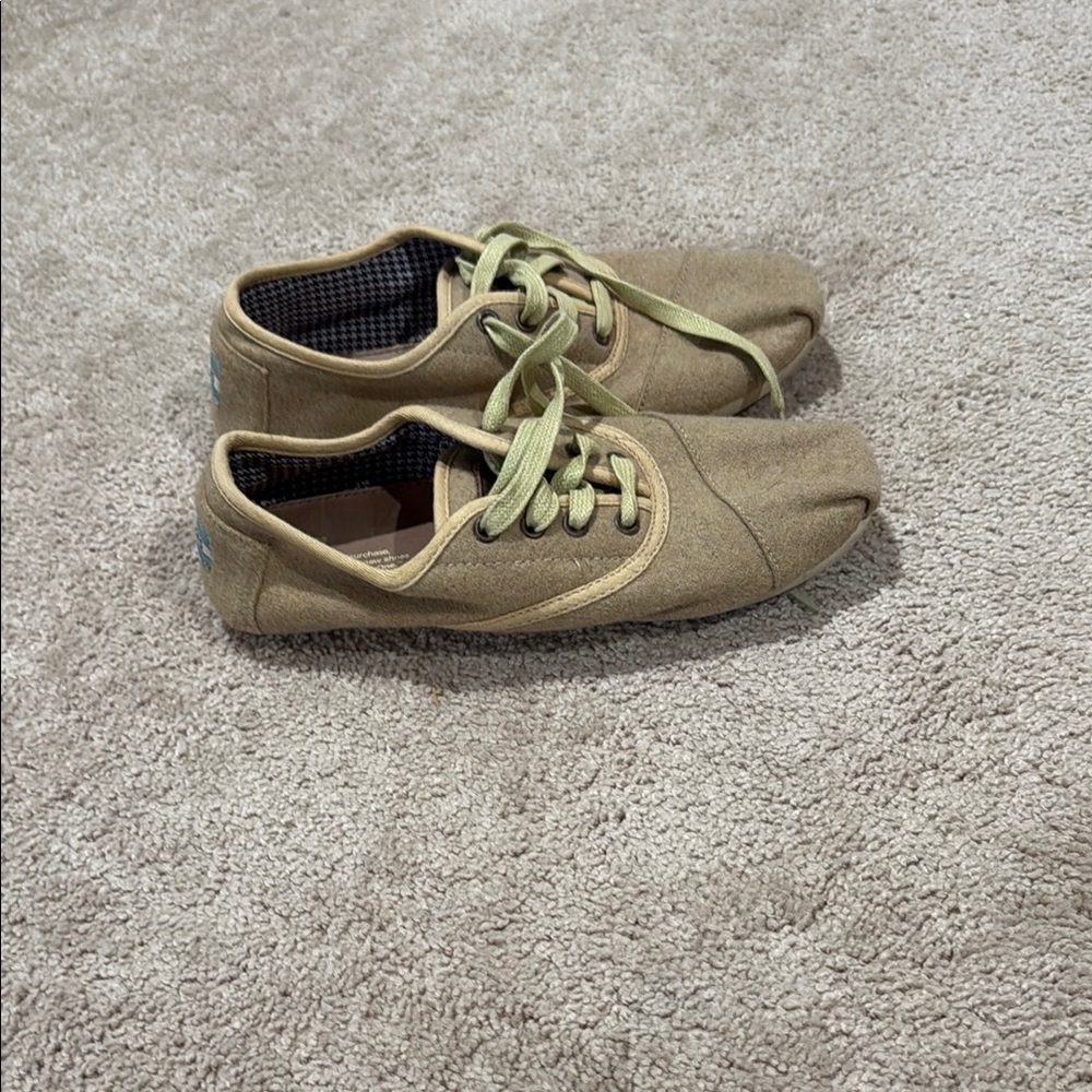 Toms Tan Canvas Sneakers